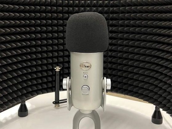 podcasting-microphone
