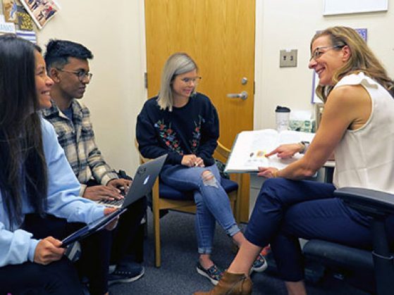 Jennifer Cummings with students from her Developing Brain course in 2019