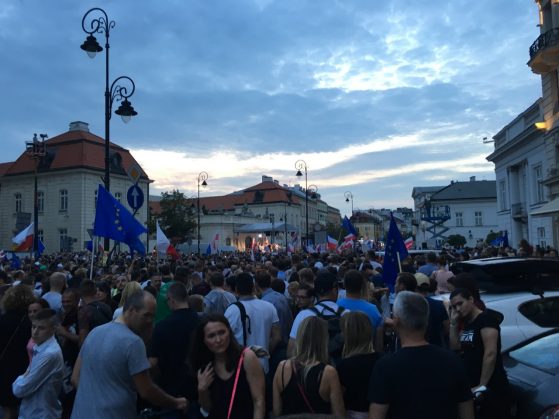 Peaceful protests in Warsaw on July 24, 2017 - image 1
