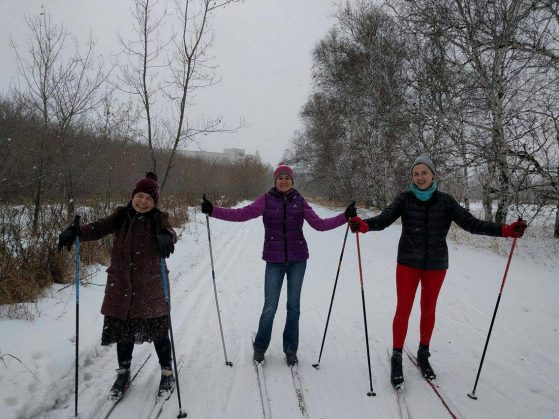 Isabelle Stamler-Goody, right, and friends skiiing in Russia